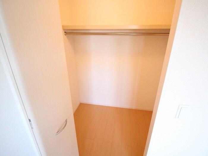物件内観写真8　(収納)