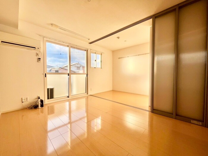 物件内観写真8　(居室)