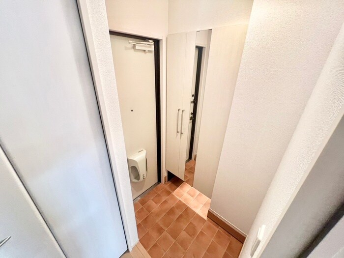物件内観写真15　(玄関)