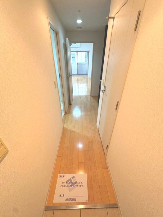 物件内観写真17　(廊下)