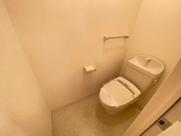 物件内観写真15　(トイレ)