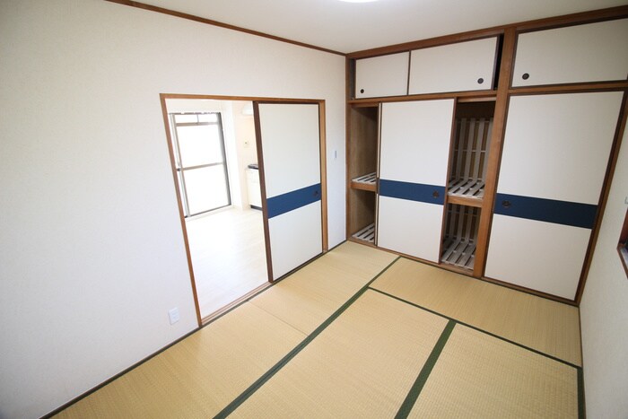 物件内観写真7　(居室)