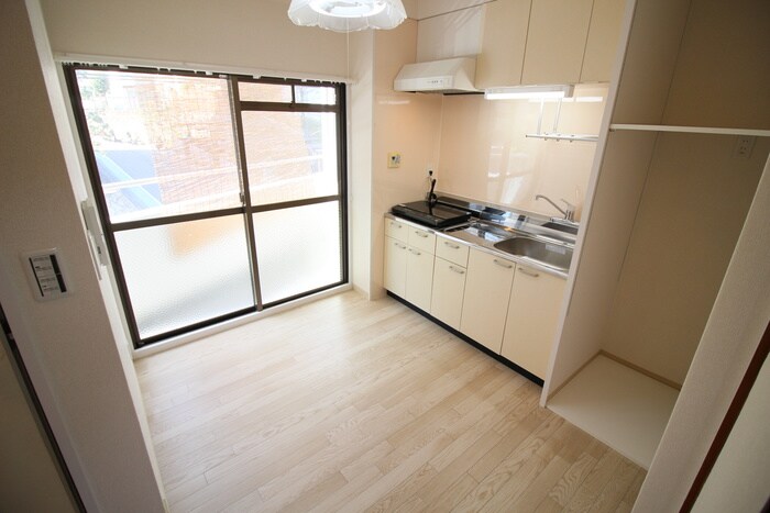 物件内観写真8　(キッチン)