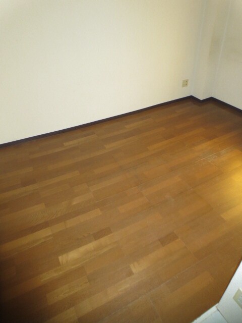 物件内観写真11　(居室)