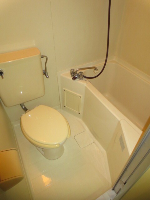 物件内観写真12　(トイレ)