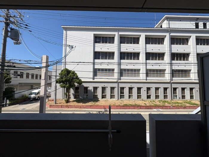 物件内観写真14　(室内からの展望)