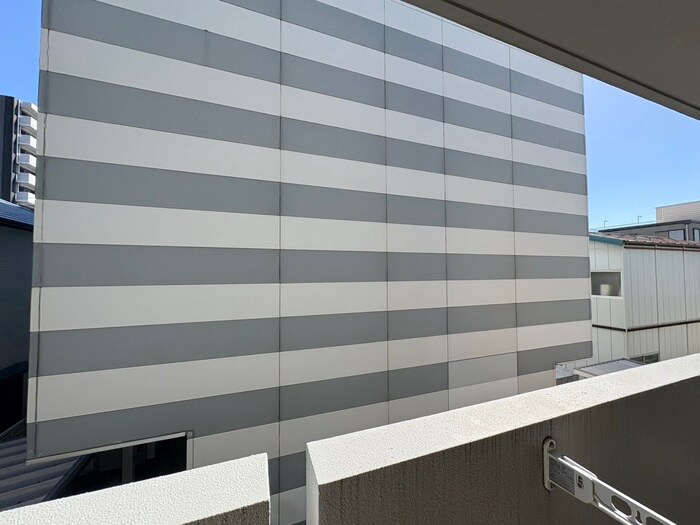 物件内観写真14　(室内からの展望)