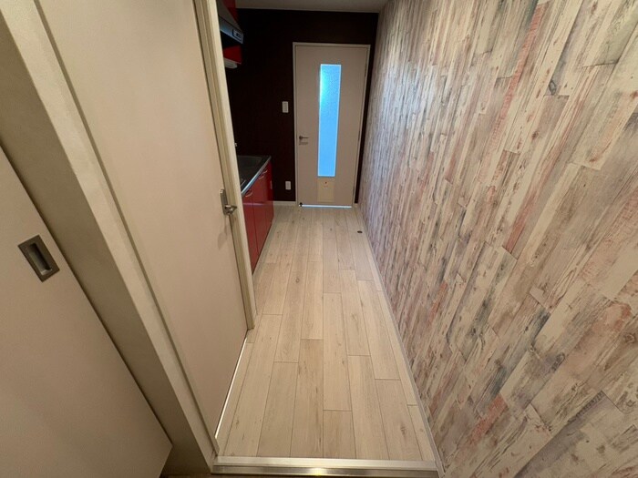 物件内観写真19　(廊下)