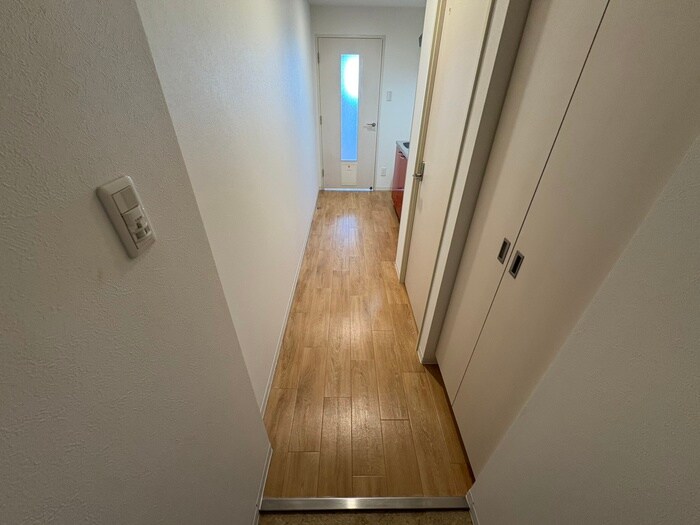 物件内観写真19　(廊下)