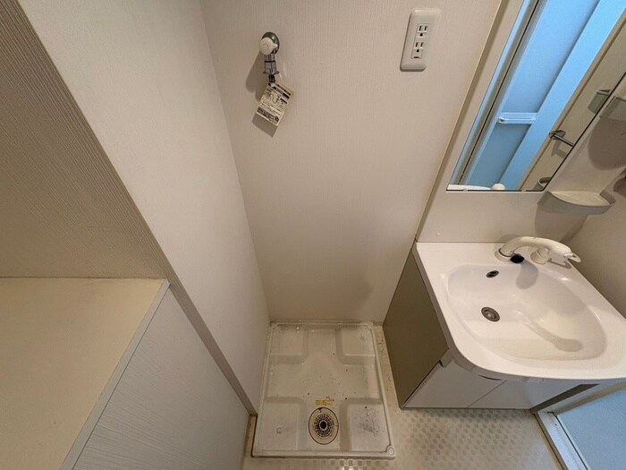 物件内観写真20　(洗濯機置場)