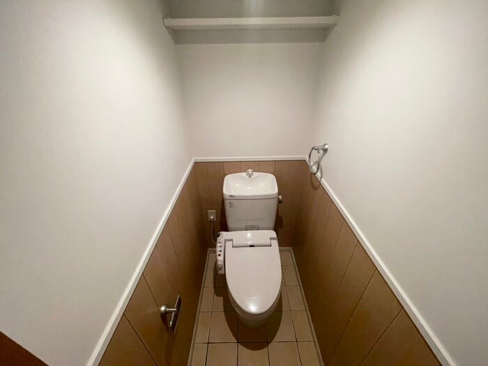 物件内観写真14　(トイレ)
