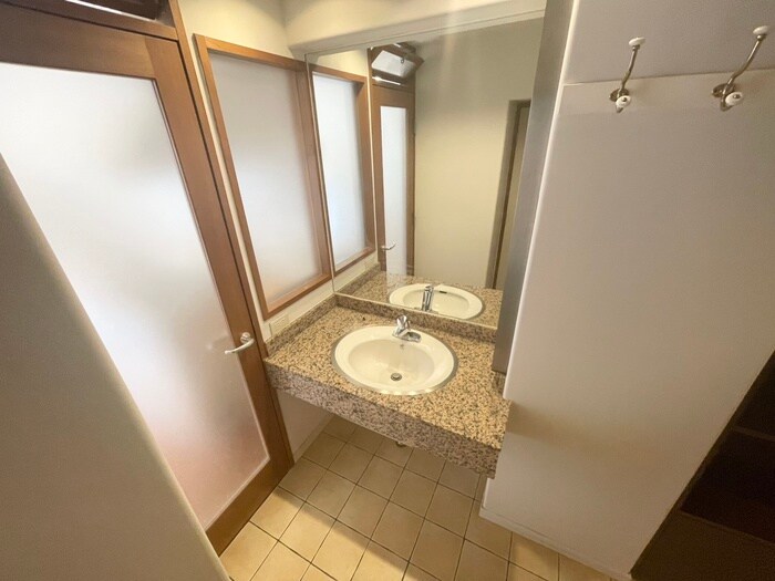 物件内観写真15　(洗面)