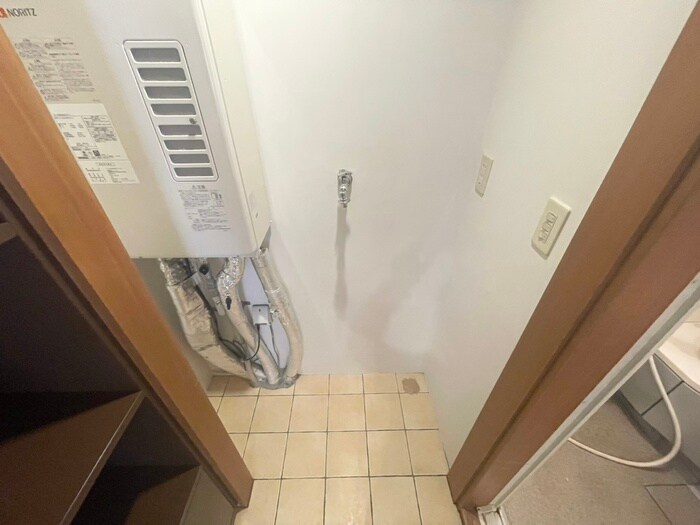 物件内観写真20　(洗濯機置場)