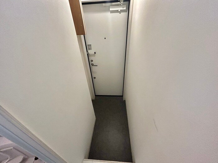 物件内観写真7　(玄関)