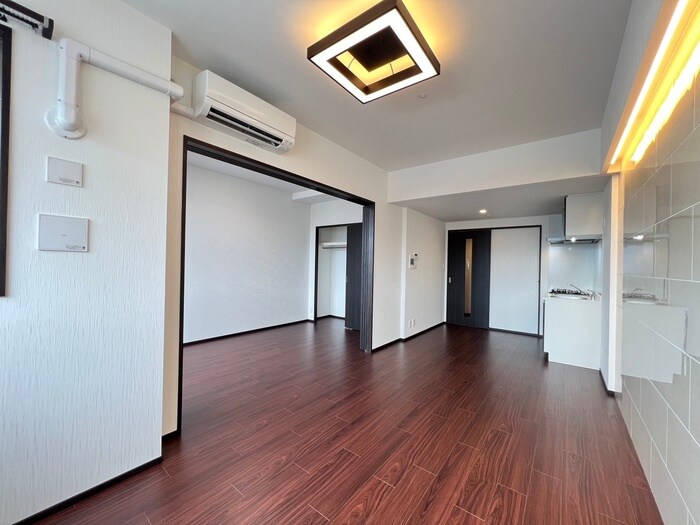 物件内観写真9　(居室)