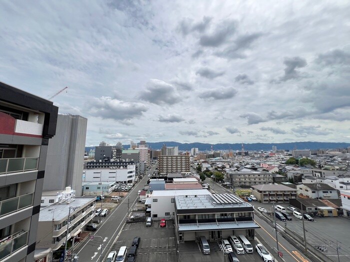 物件内観写真12　(室内からの展望)