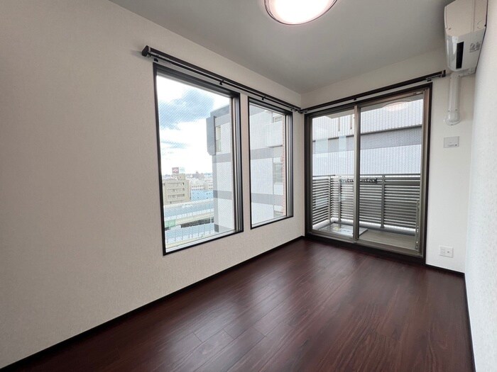 物件内観写真13　(居室)