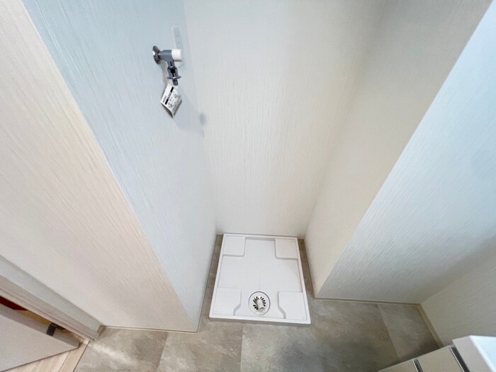 物件内観写真14　(洗濯機置場)