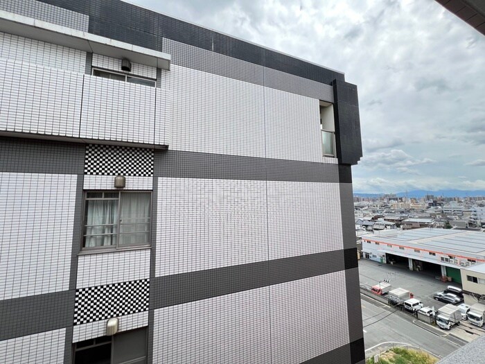 物件内観写真15　(室内からの展望)