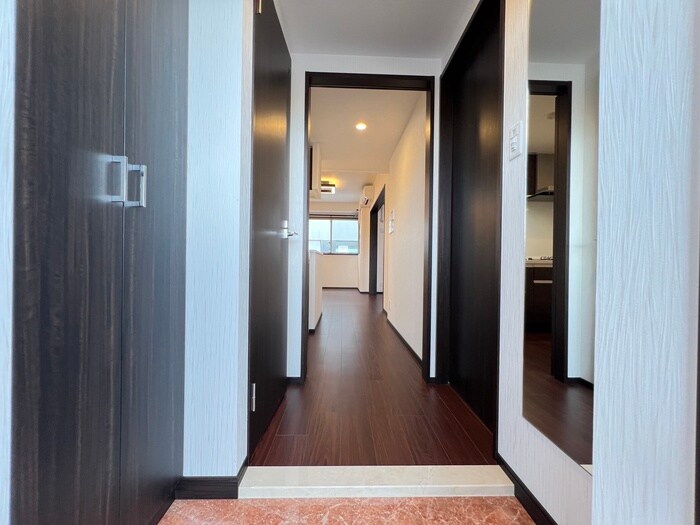 物件内観写真16　(廊下)
