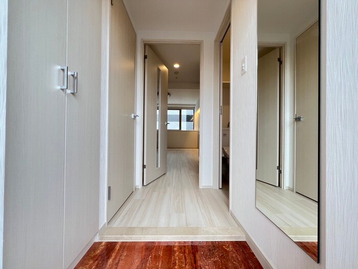 物件内観写真17　(廊下)