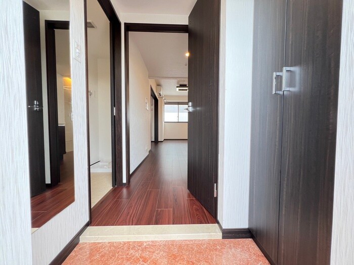 物件内観写真17　(廊下)