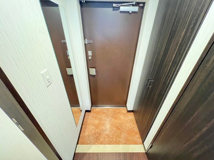 物件内観写真20　(玄関)