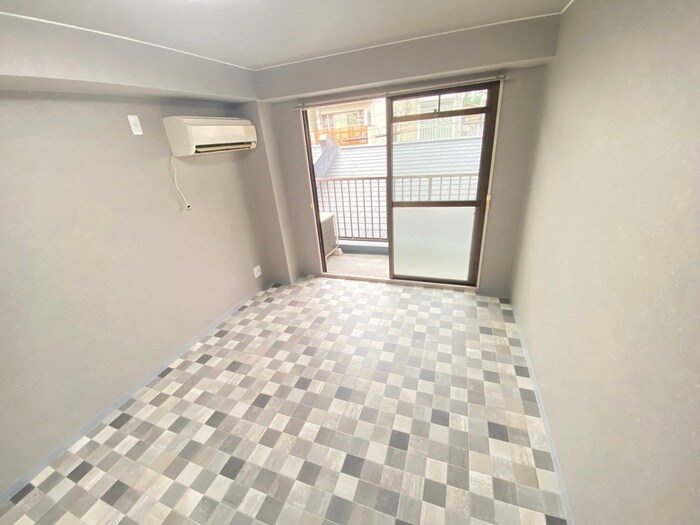 物件内観写真9　(居室)