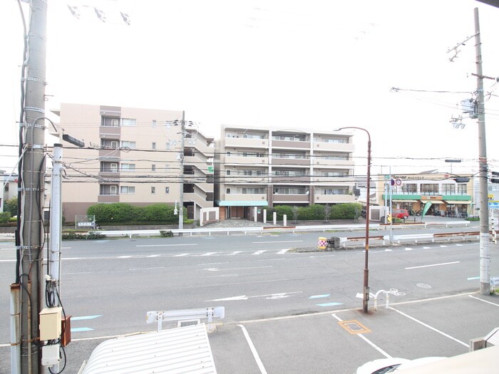 物件内観写真18　(室内からの展望)