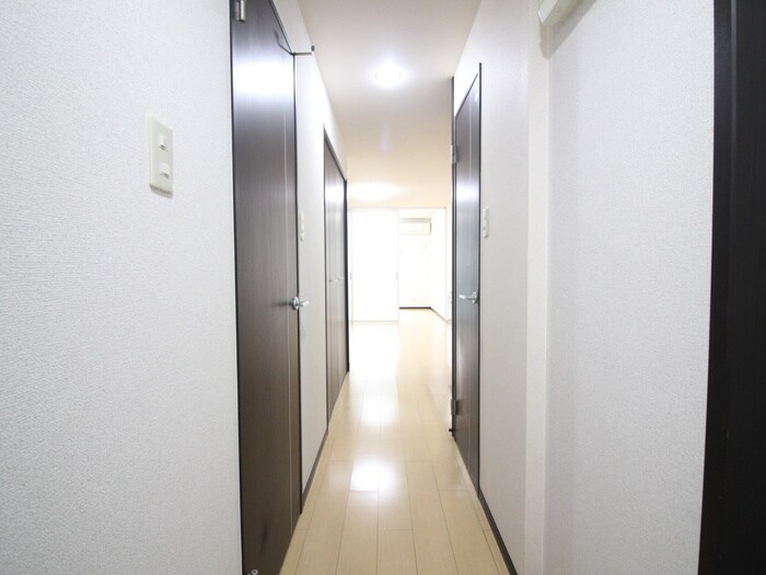物件内観写真22　(廊下)