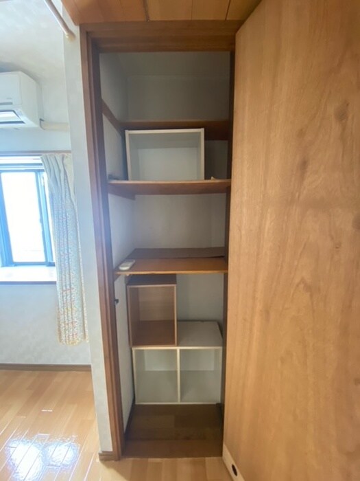 物件内観写真16　(収納)