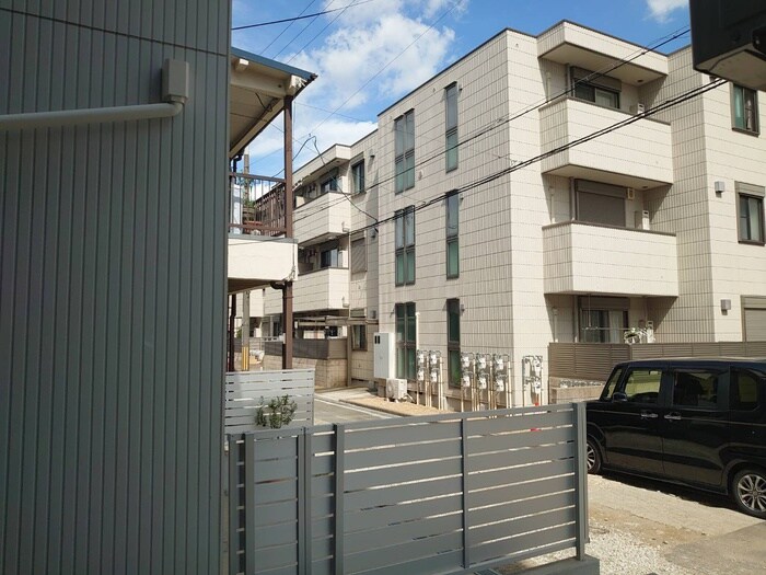 物件内観写真22　(室内からの展望)