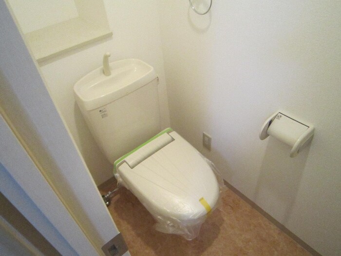 物件内観写真8　(トイレ)