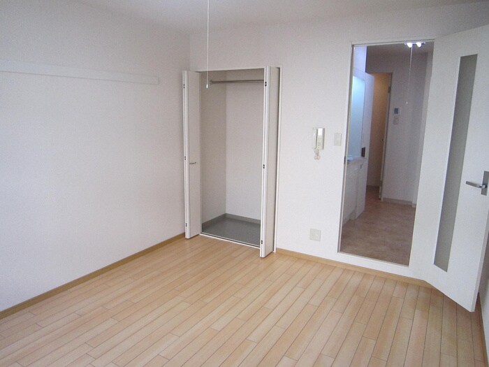 物件内観写真12　(居室)