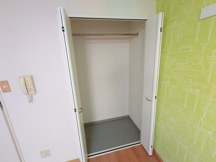 物件内観写真13　(収納)