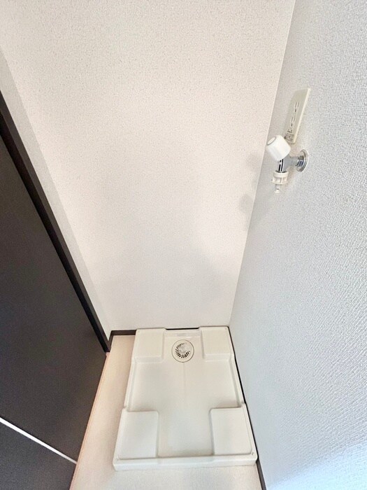 物件内観写真11　(洗濯機置場)