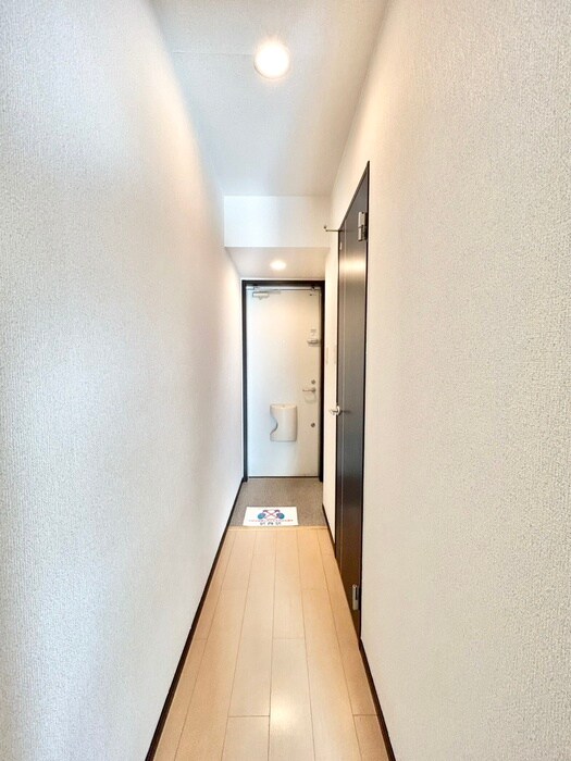 物件内観写真13　(廊下)