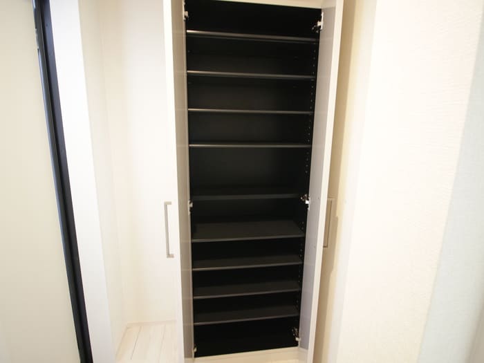 物件内観写真15　(靴箱)