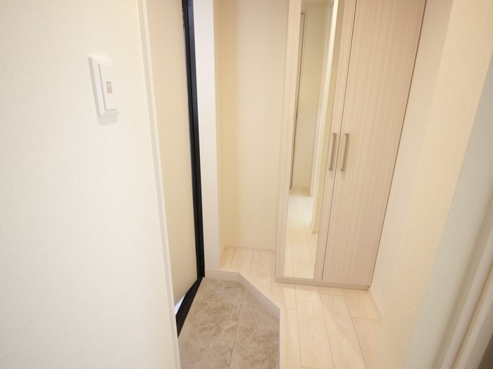 物件内観写真16　(玄関)