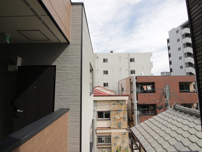 物件内観写真22　(室内からの展望)