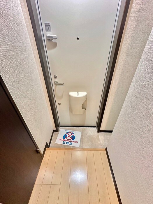 物件内観写真17　(玄関)