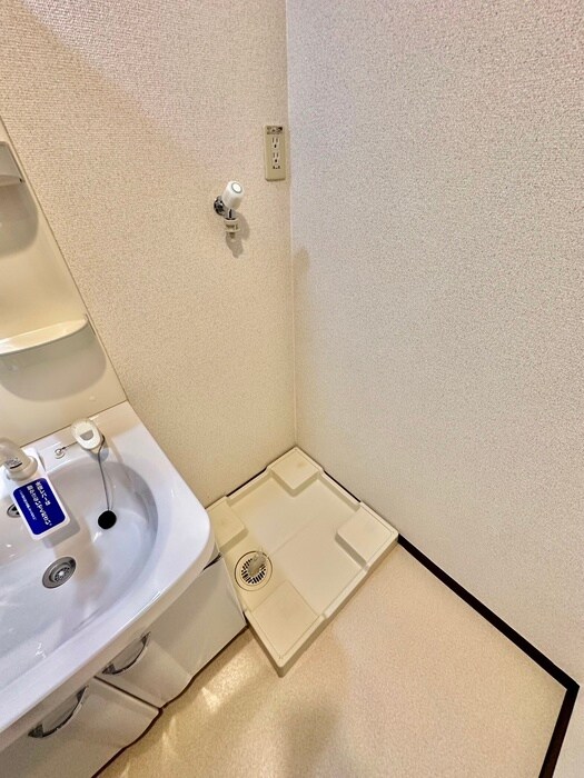 物件内観写真21　(洗濯機置場)