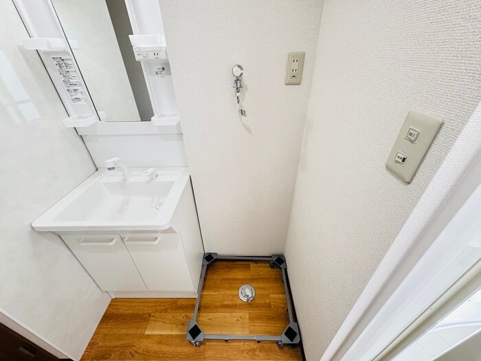 物件内観写真16　(洗濯機置場)