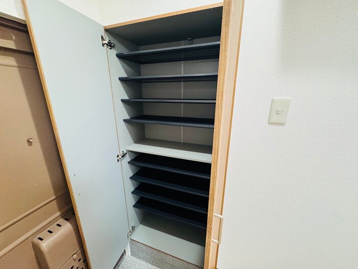 物件内観写真18　(靴箱)