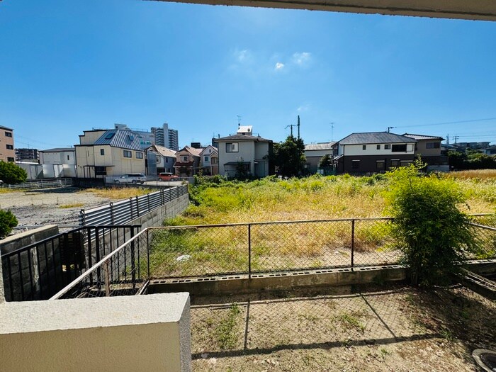 物件内観写真20　(室内からの展望)