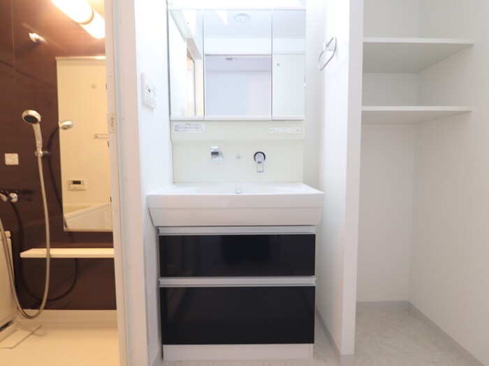 物件内観写真9　(洗面)