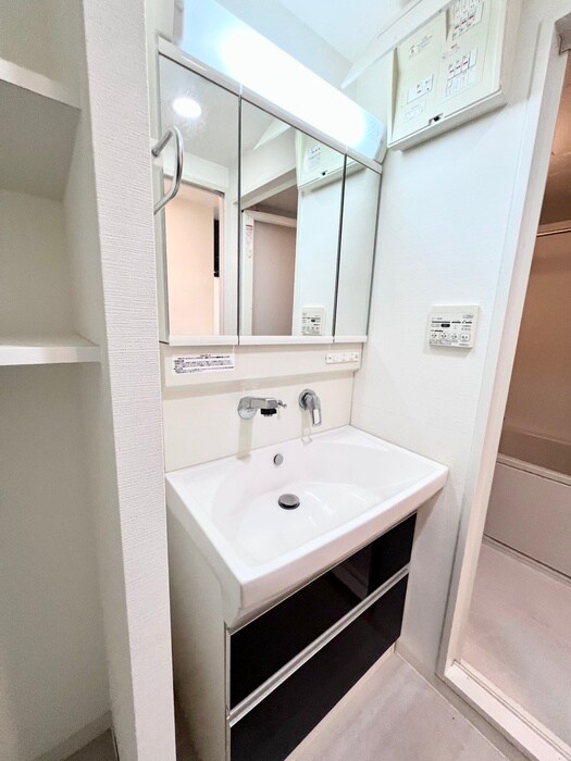 物件内観写真11　(洗面)