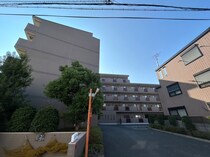 レジェンダリー甲子園の外観写真