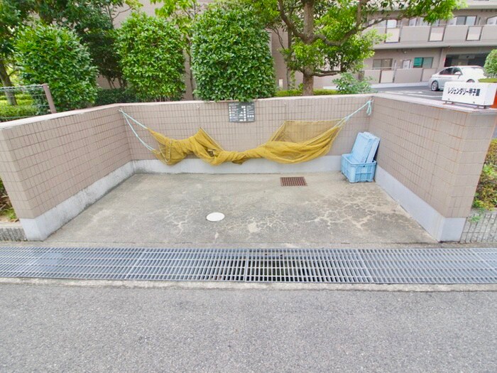 物件外観写真6　(建物設備)