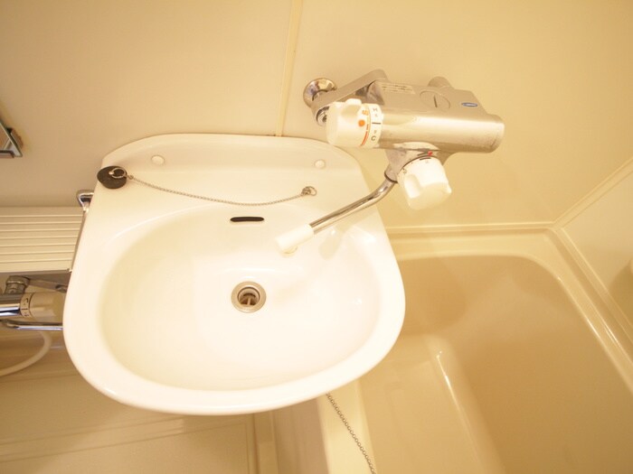 物件内観写真12　(洗面)